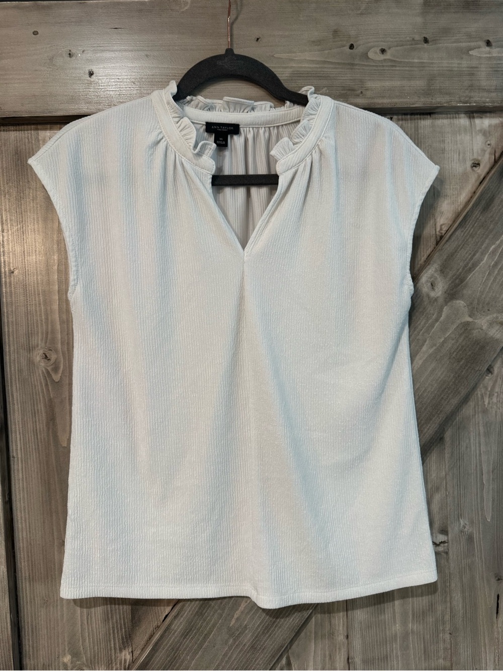 Ann Taylor Cream Textured Ruffle-Trim Cap Sleeve Top